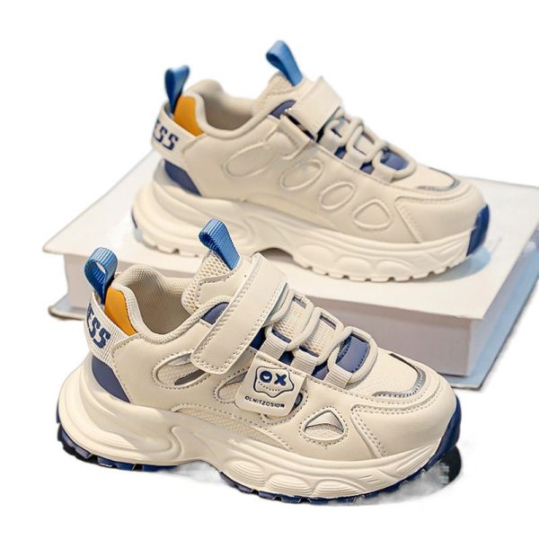 Kids sneakers with straps